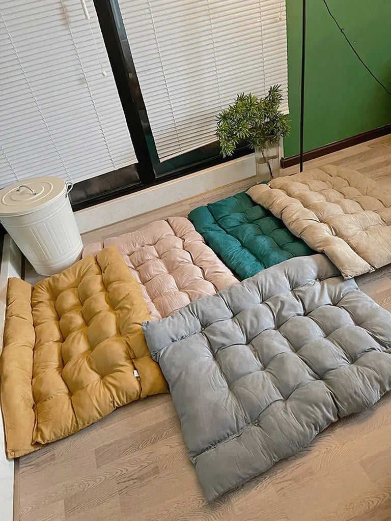 Fluffy Dog Beds - Comfortable Sleeping Beds GROOMY